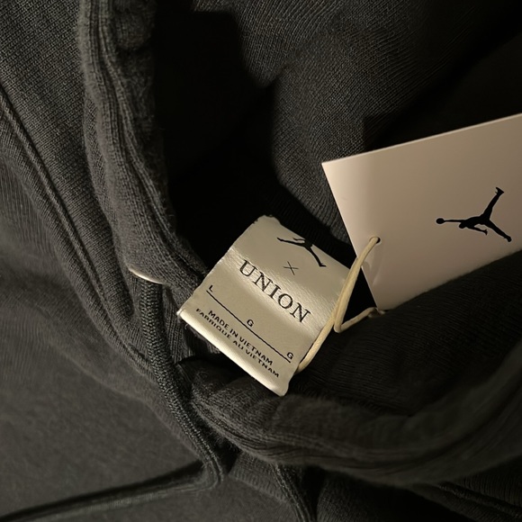Brand new Air Jordan X Union Hoodie. Size L. - Picture 4 of 7